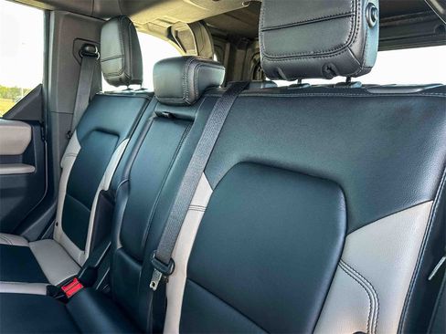 Used 2023 Ford Bronco Wildtrak image 19