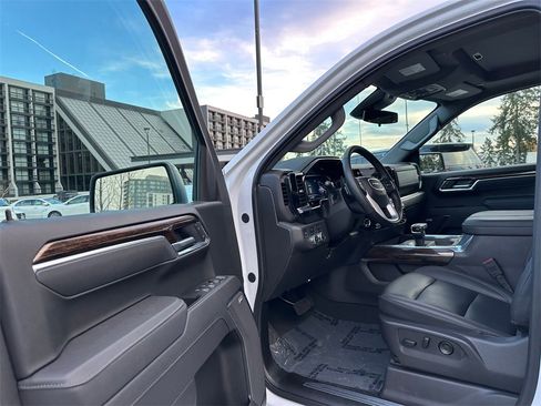 Used 2025 GMC Sierra 1500 Elevation w/ Elevation Premium Package image 21