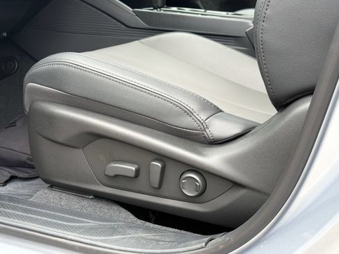 New 2026 Subaru Outback Premium AWD/4WD image 18