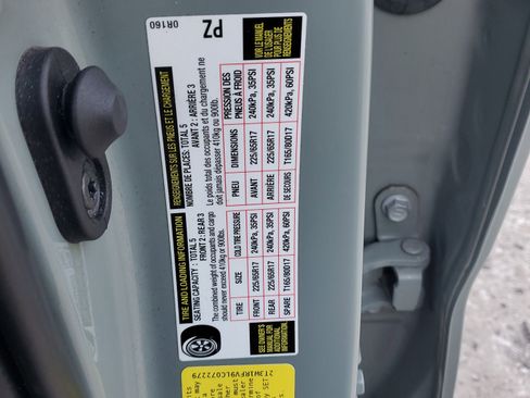 Used 2020 Toyota RAV4 XLE image 30