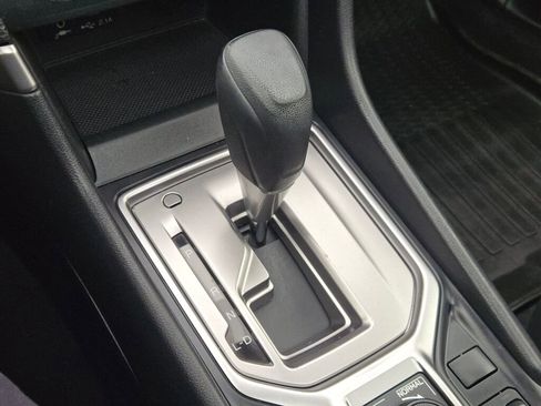 Used 2020 Subaru Forester Premium image 28