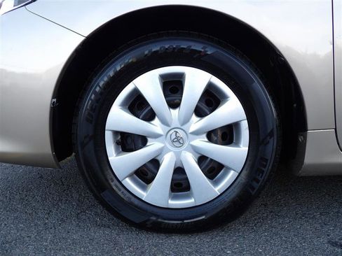 Used 2010 Toyota Corolla LE image 8