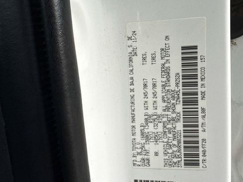 Used 2024 Toyota Tacoma SR5 AWD/4WD image 27