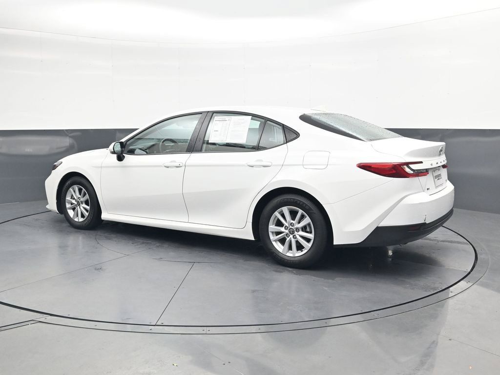 Used 2026 Toyota Camry LE FWD image 10