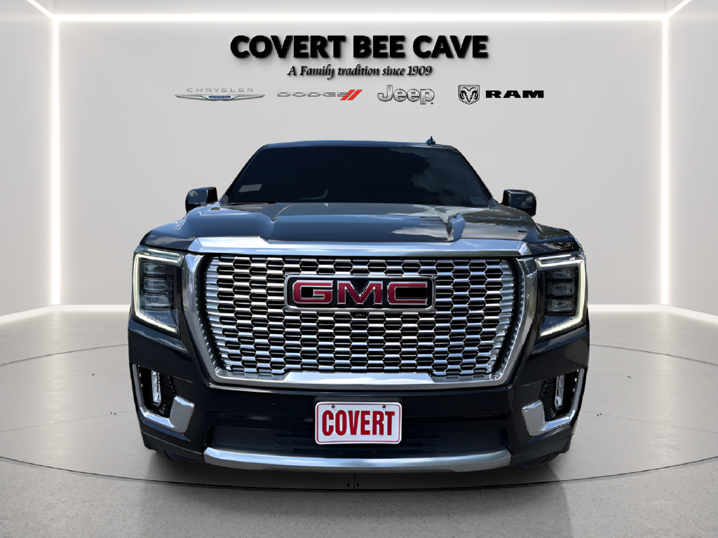 Used 2023 GMC Yukon Denali AWD/4WD image 3