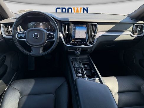 Used 2020 Volvo S60 T5 Momentum FWD image 20