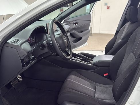Used 2023 Honda Accord Sport image 12