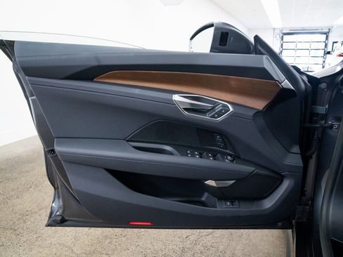 Used 2023 Audi e-tron GT Premium Plus image 16