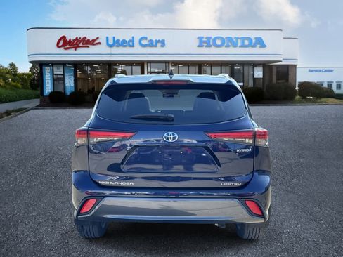 Used 2023 Toyota Highlander Limited image 4