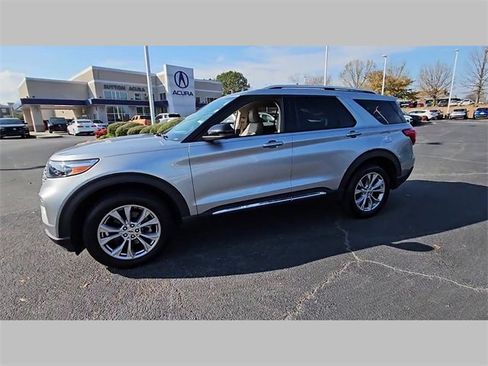 Used 2021 Ford Explorer Limited w/ Equipment Group 301A image 27