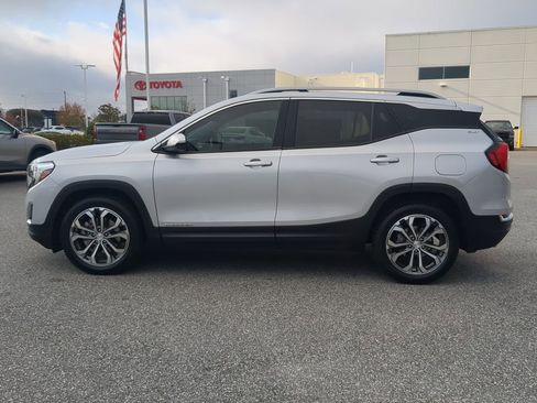 Used 2020 GMC Terrain SLT w/ Preferred Package image 16