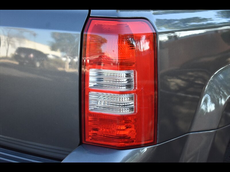 Used 2015 Jeep Patriot Sport FWD image 49