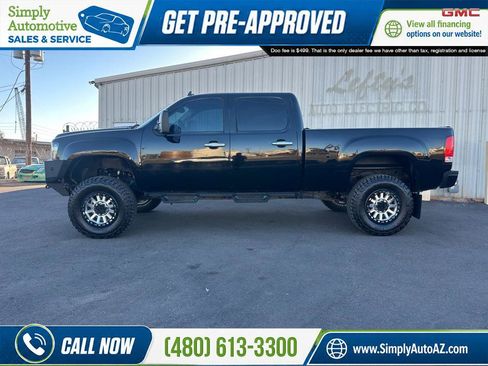 Used 2013 GMC Sierra 2500 Denali w/ Suspension Package, Off-Road AWD/4WD image 6