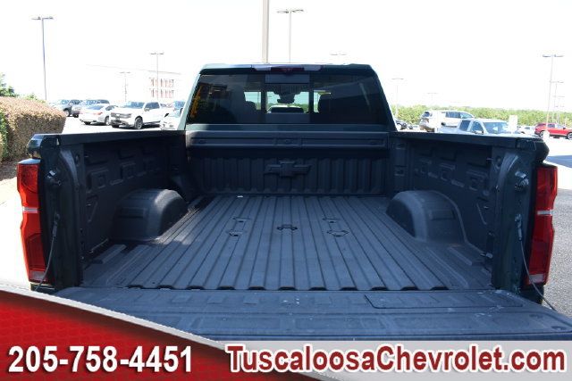 Used 2025 Chevrolet Silverado 2500 LTZ w/ LTZ Premium Package AWD/4WD image 10