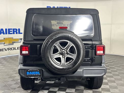 Used 2020 Jeep Wrangler Unlimited Sport S AWD/4WD image 4