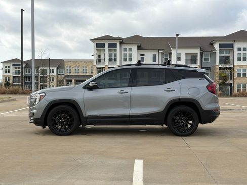 Certified 2023 GMC Terrain SLT w/ Tech Package image 4