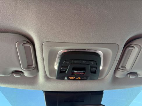 Used 2023 Toyota Corolla Cross LE image 19