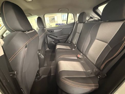 Used 2021 Subaru Crosstrek 2.0i Premium image 19