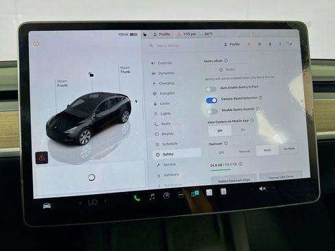 Used 2023 Tesla Model Y Long Range AWD/4WD image 43