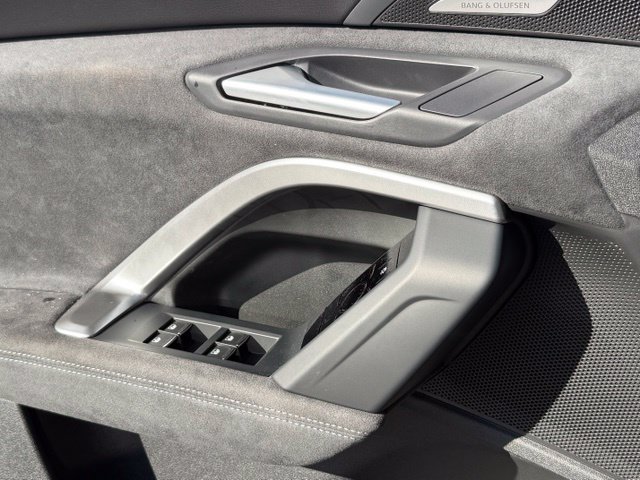 New 2026 Audi SQ5 Premium Plus AWD/4WD image 18