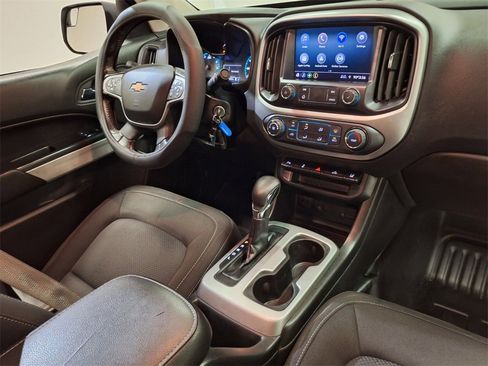 Used 2022 Chevrolet Colorado LT w/ Fleet Safety Package image 32