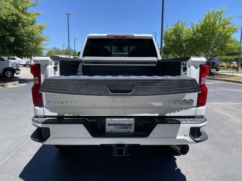 Used 2023 Chevrolet Silverado 2500 High Country w/ Safety Package II AWD/4WD image 11
