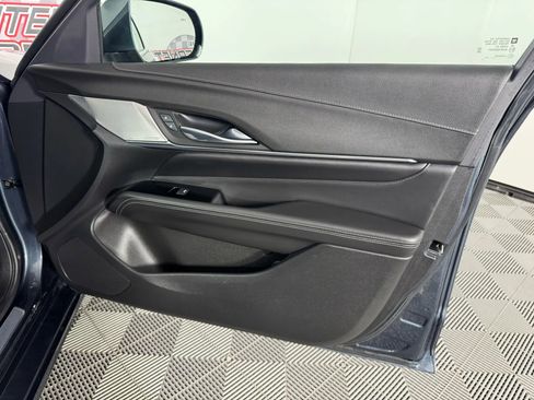 Used 2022 Cadillac CT4 Luxury w/ Sun And Sound Package image 44