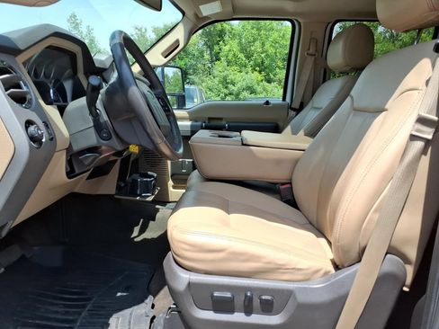 Used 2016 Ford F350 Lariat w/ Chrome Package AWD/4WD image 16