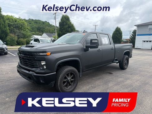 Used 2024 Chevrolet Silverado 3500 W/T w/ WT Convenience Package AWD/4WD image 1