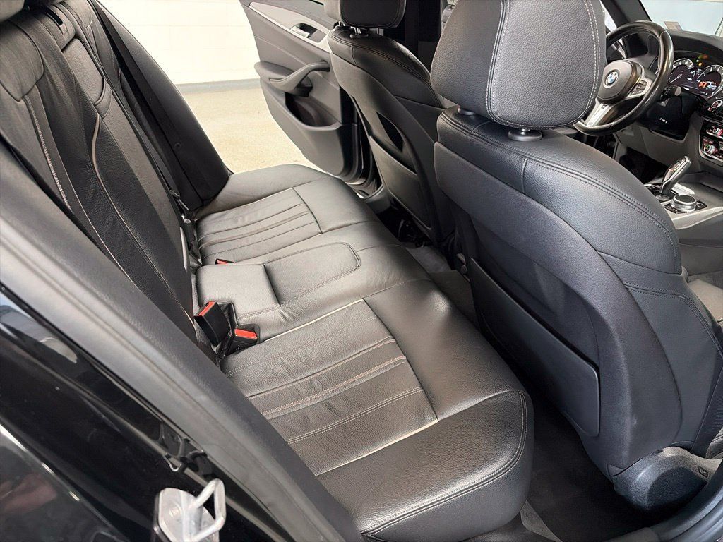 Used 2017 BMW 540i xDrive AWD/4WD image 13