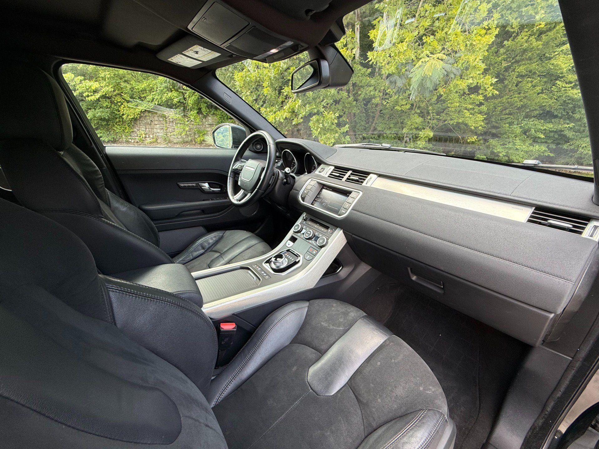 Used 2014 Land Rover Range Rover Evoque Pure AWD/4WD image 17
