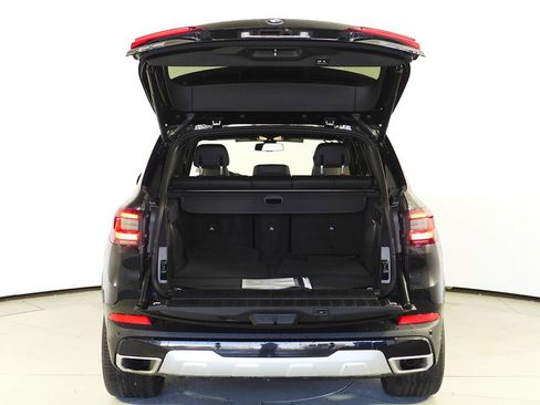 Certified 2023 BMW X5 sDrive40i w/ Premium Package image 10