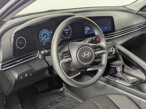 Certified 2024 Hyundai Elantra Blue image 11