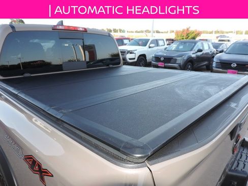 Used 2024 Nissan Frontier PRO-4X w/ Technology Package AWD/4WD image 13