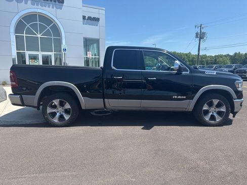 Used 2020 RAM 1500 Laramie AWD/4WD image 9