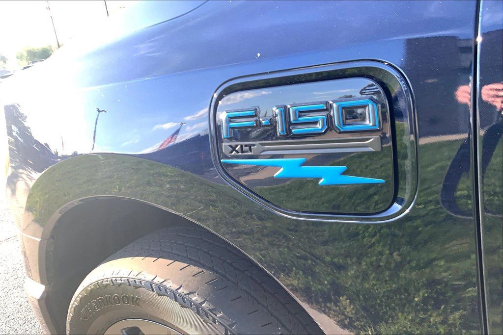 Used 2023 Ford F150 Lightning XLT w/ Equipment Group 312A High AWD/4WD image 4