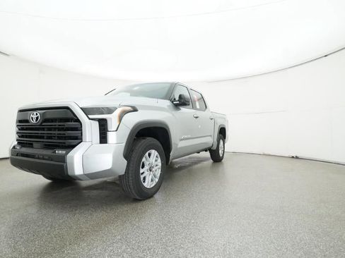New 2026 Toyota Tundra SR5 image 32