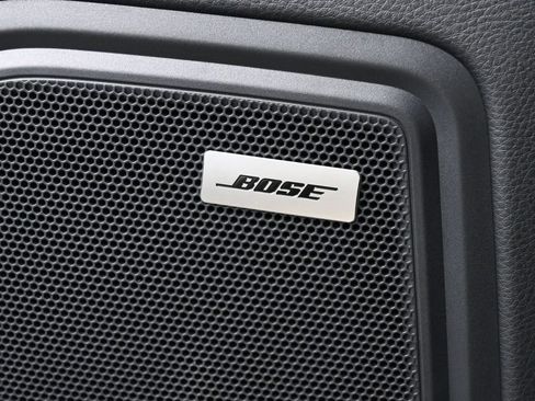 Certified 2026 Porsche Macan AWD/4WD image 25