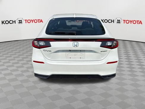 Used 2023 Honda Civic Sport image 7