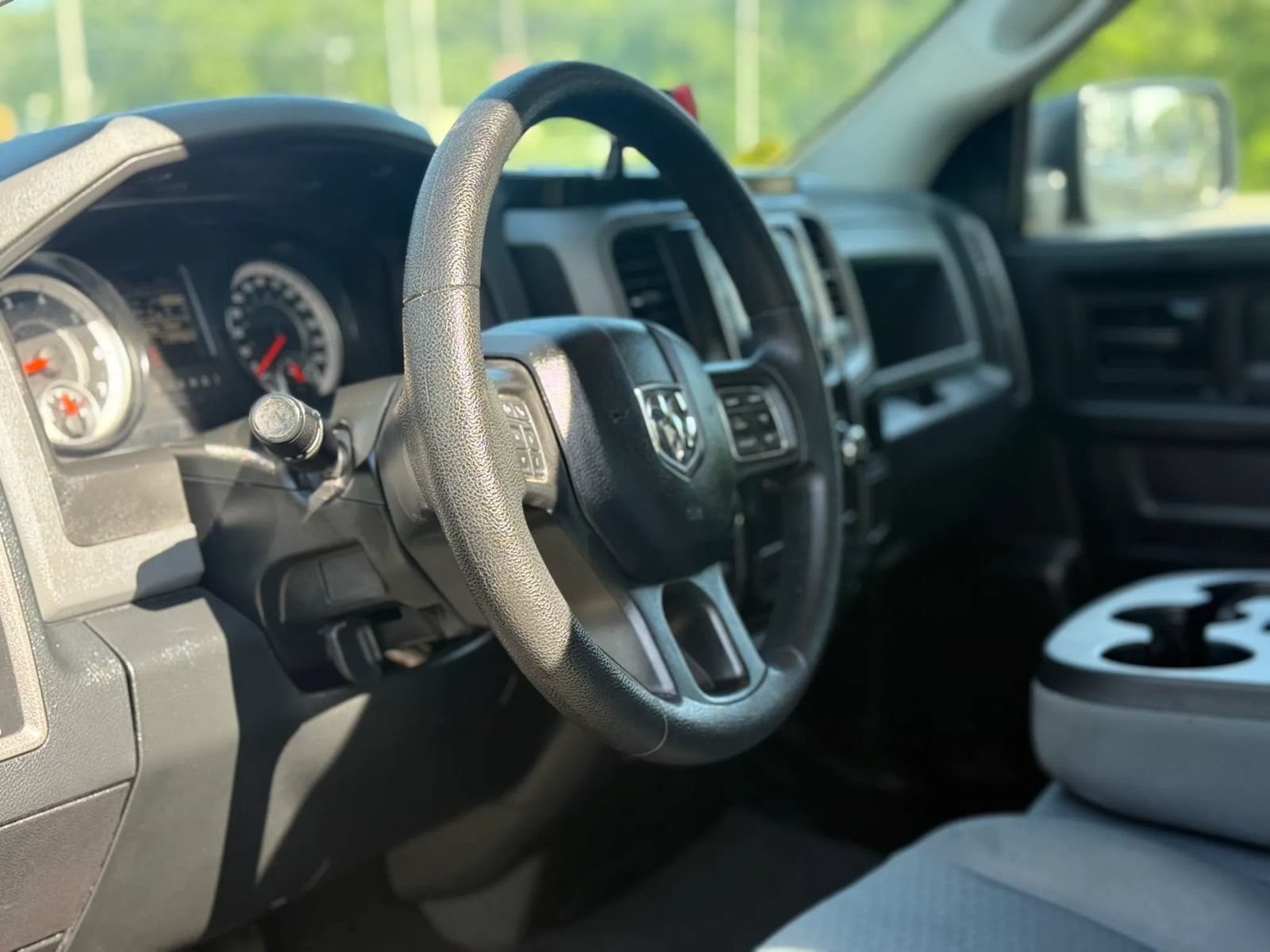 Used 2016 RAM 1500 Express AWD/4WD image 11