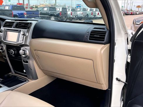 Used 2013 Toyota 4Runner SR5 w/ Premium Pkg RWD image 18