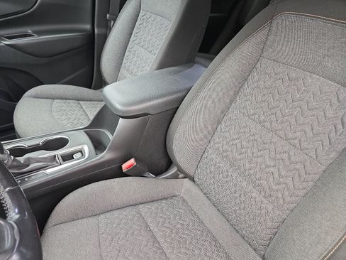 Used 2022 Chevrolet Equinox LT FWD image 12