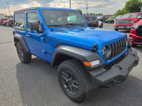 Certified 2026 Jeep Wrangler Sport AWD/4WD image 20