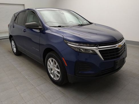 Used 2022 Chevrolet Equinox LS AWD/4WD image 13
