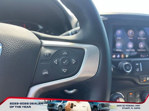 Used 2023 GMC Terrain SLT w/ Tech Package FWD image 27
