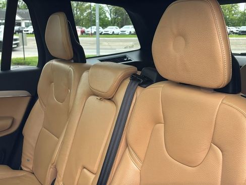 Used 2017 Volvo XC90 T6 Momentum w/ Vision Package AWD/4WD image 26