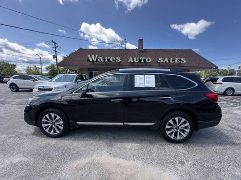 Used 2018 Subaru Outback 3.6R Touring AWD/4WD image 15