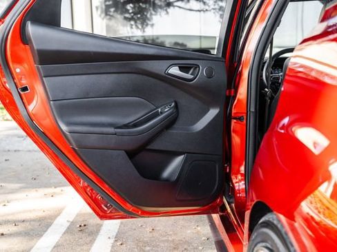 Used 2018 Ford Focus ST w/ Equipment Group 401A image 77