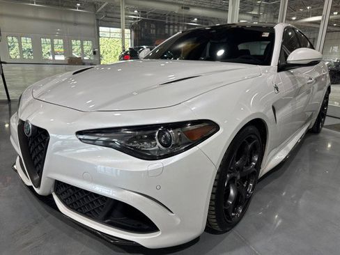 Used 2017 Alfa Romeo Giulia Quadrifoglio image 1