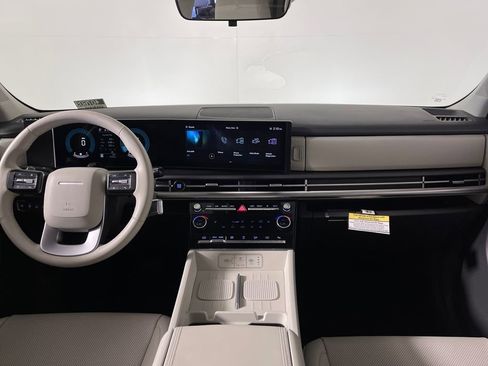 Used 2025 Hyundai Santa Fe SEL image 14